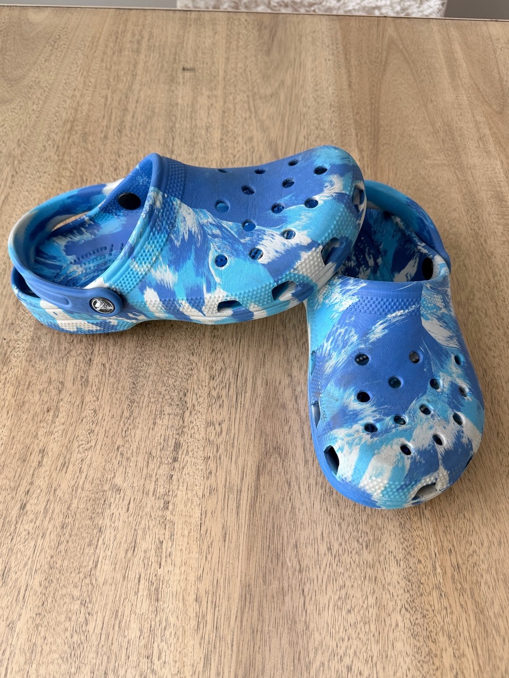 CROCS Blue and White Tie-Dye Classic Clog